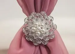 Pearl Vintage Brooch Hire