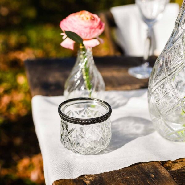 Grandma's Bud Vase For Hire - Image 3